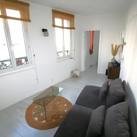Very Bright 30m At 200m From The Beach Appartamento